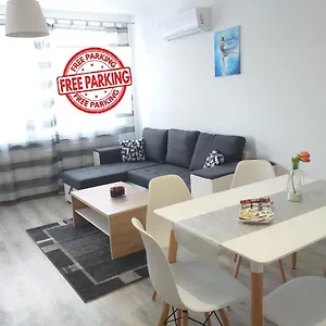 דירה Hatvan Corner, דברצן